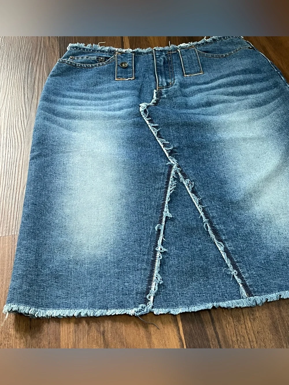 Vintage Y2K/90s DKNY Jeans denim midi skirt
